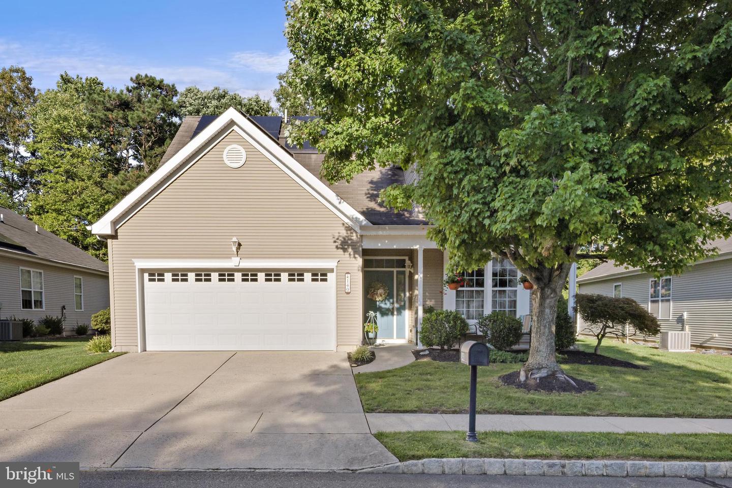 140 Briarwood Dr — photo