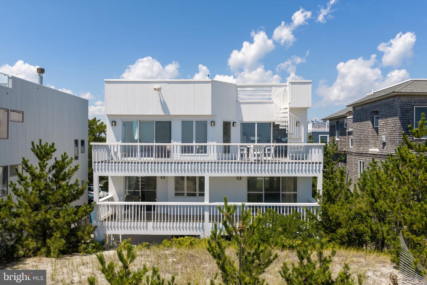 5303 Long Beach Blvd #D — photo