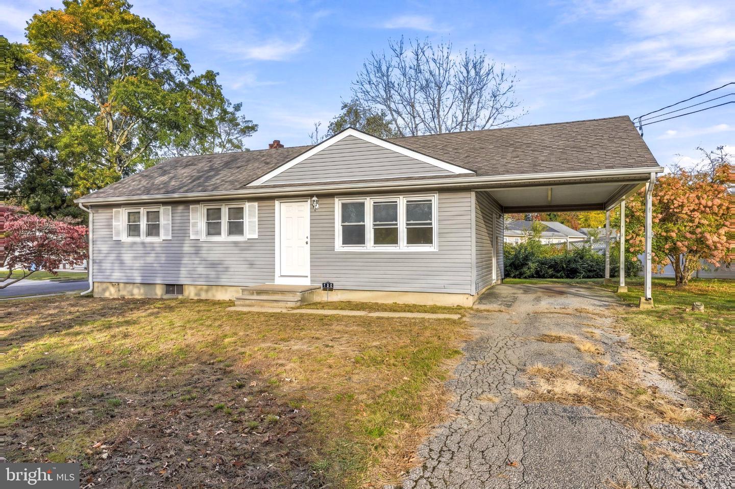 186 Wedgewood Dr — photo