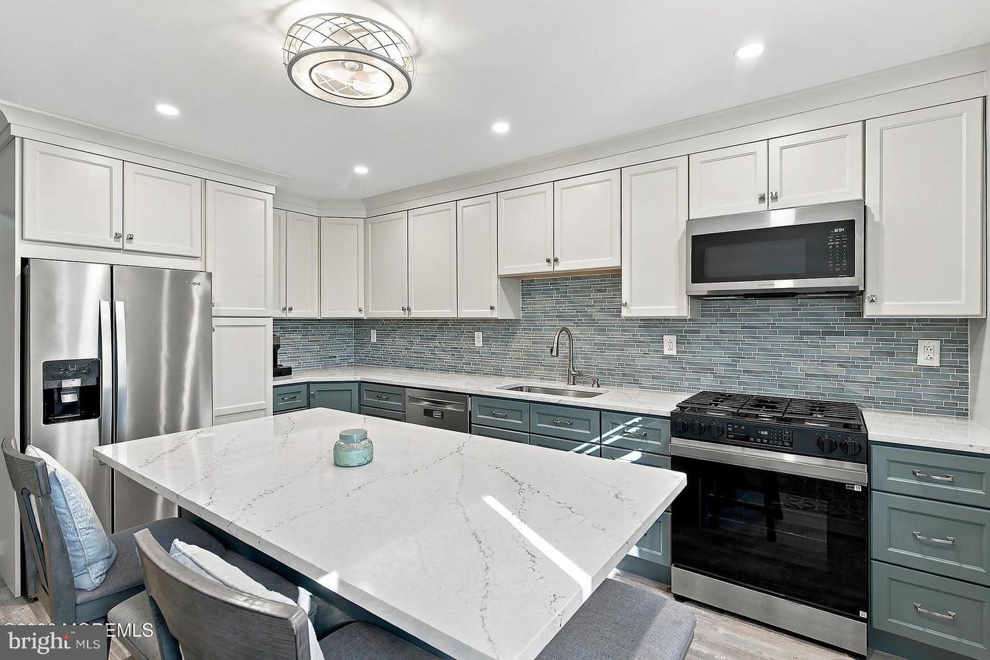 730 Kevin Ct — photo