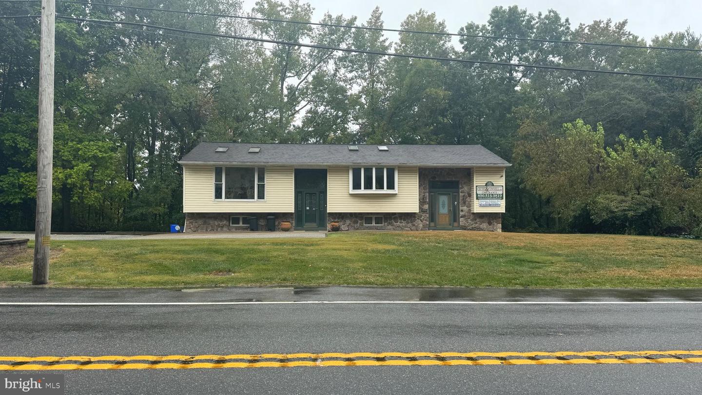 714-720 Harding Hwy — photo