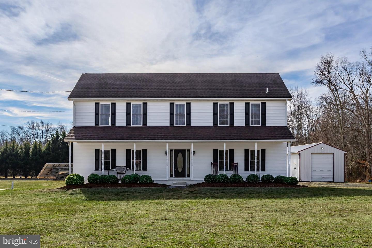 29 Three Bridge Road, Monroeville, NJ 08343
