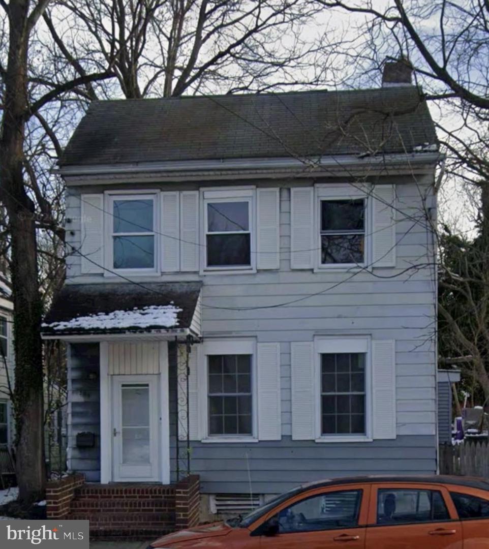 294 E Broadway — photo