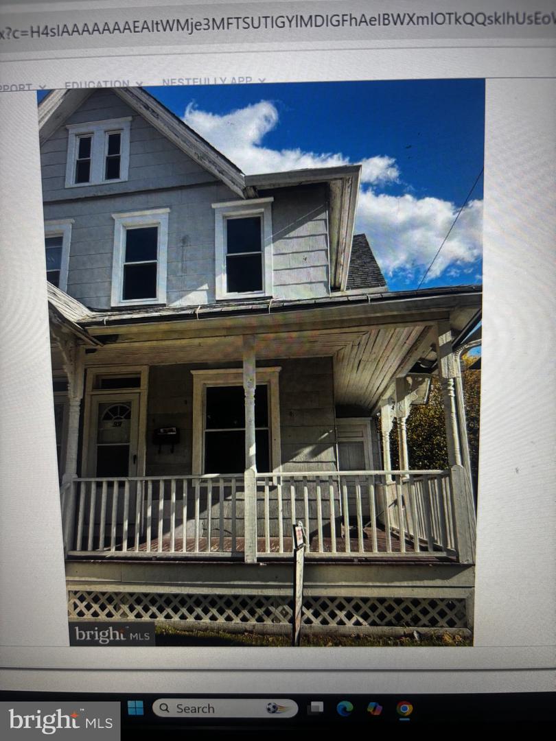 99 S Broad St — photo