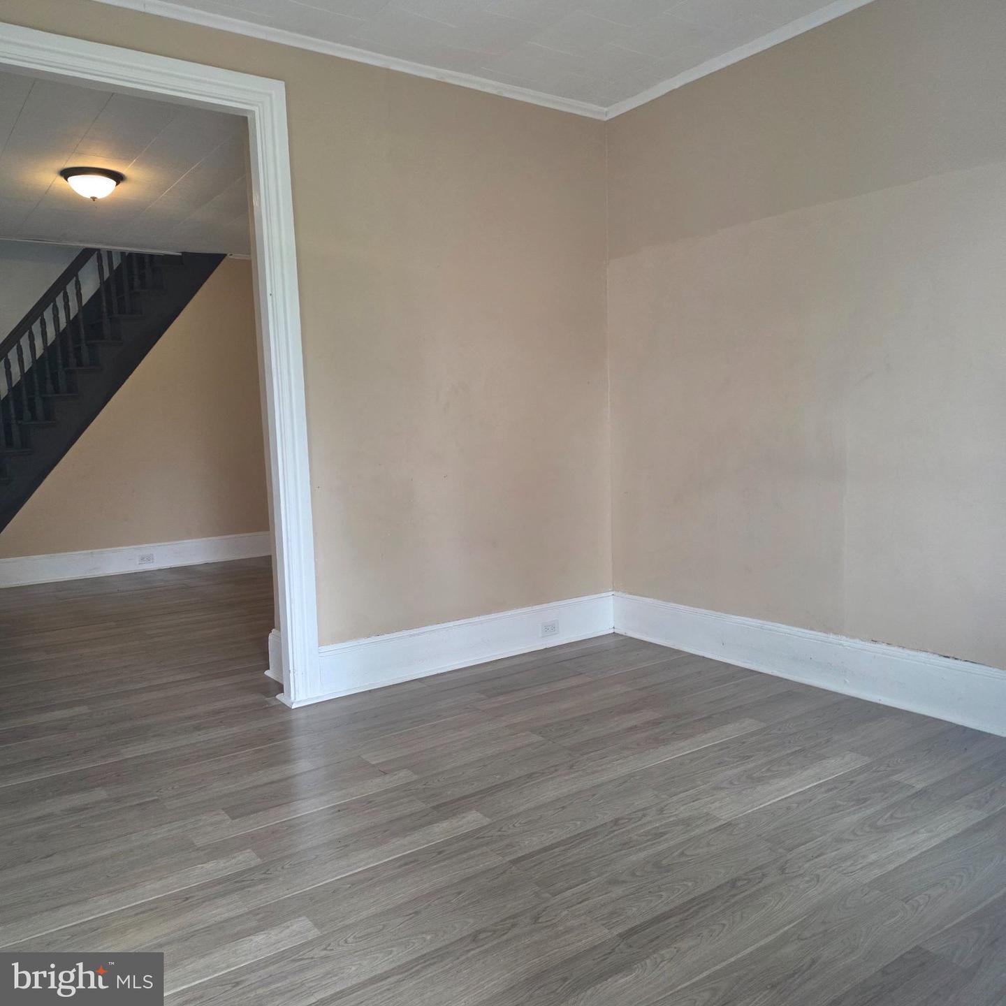104 Thompson St — photo