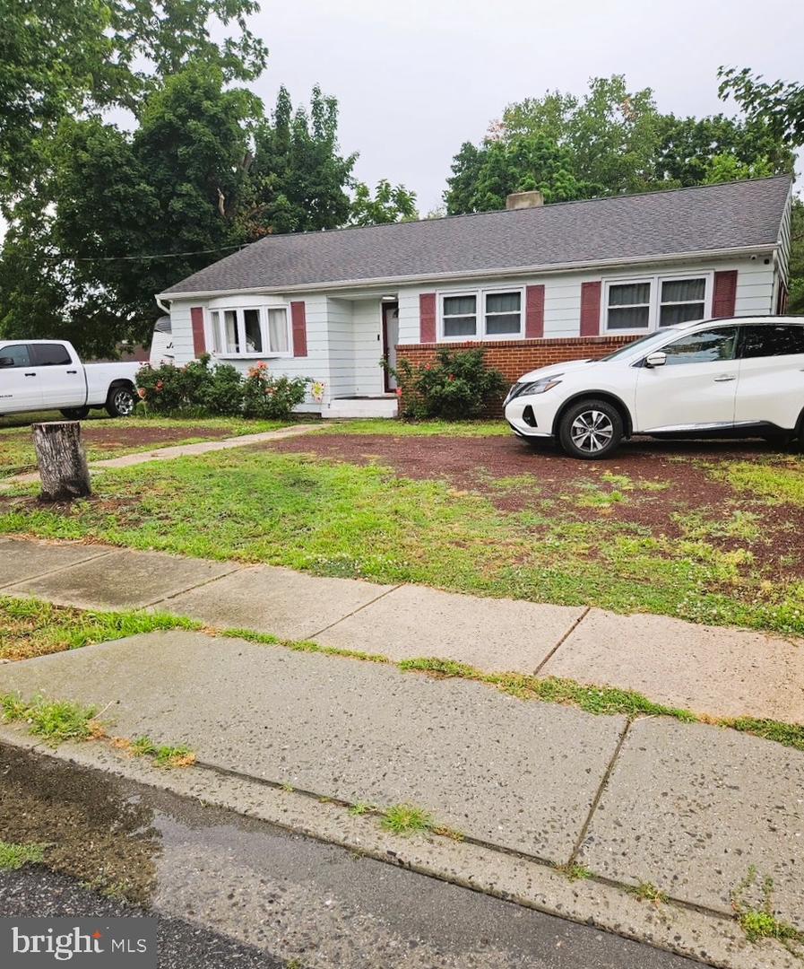 1108 Almond Rd — photo
