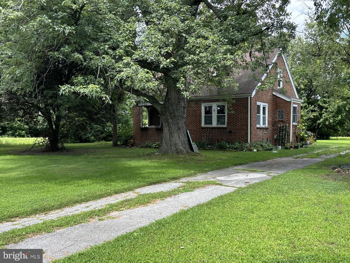 80 Sunset Dr — photo