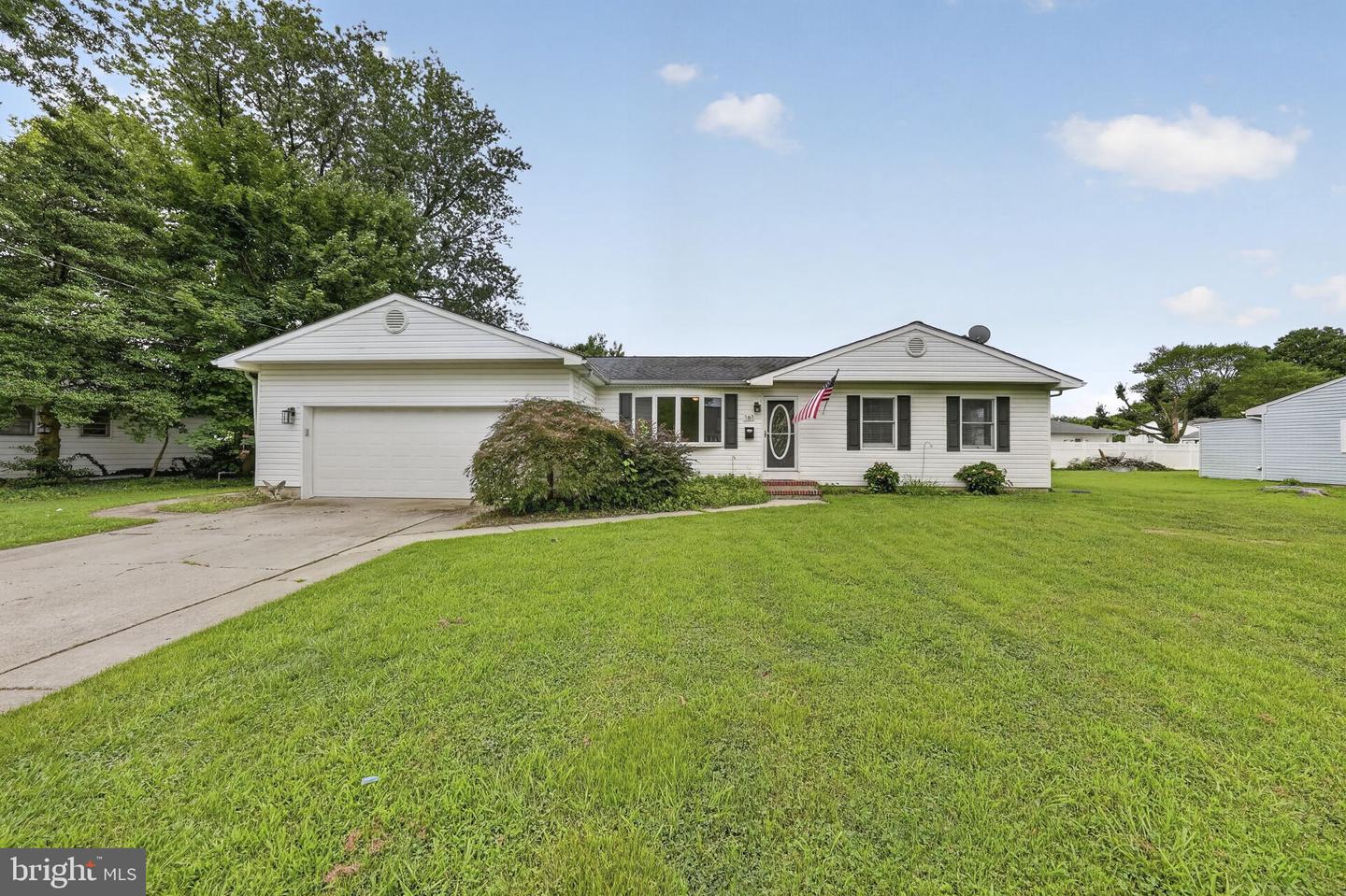 161 River Drive Ave — photo