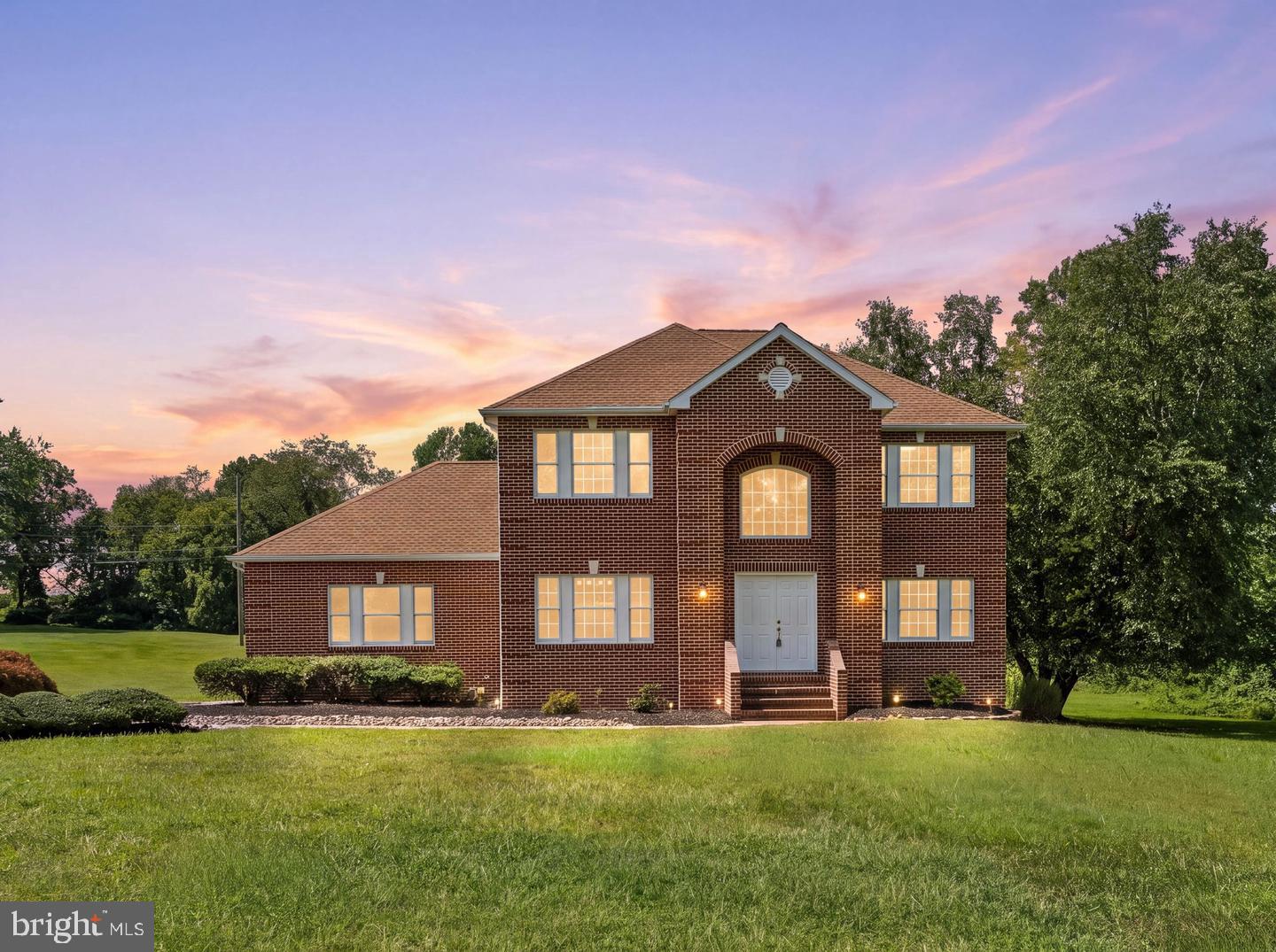 135 Avis Mill Rd — photo