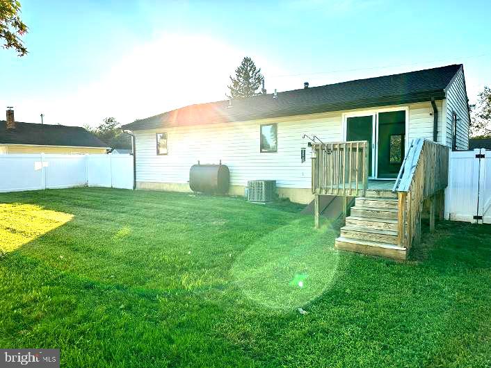 20 University Dr — photo