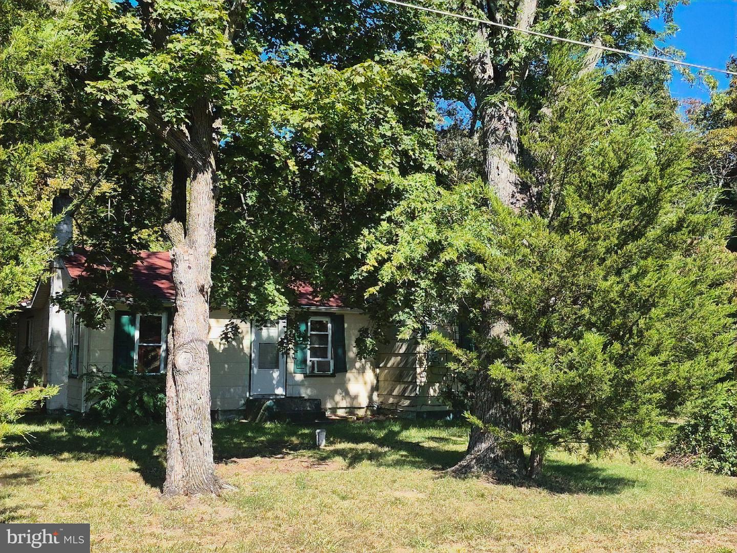 28 Schoolhouse Ln — photo