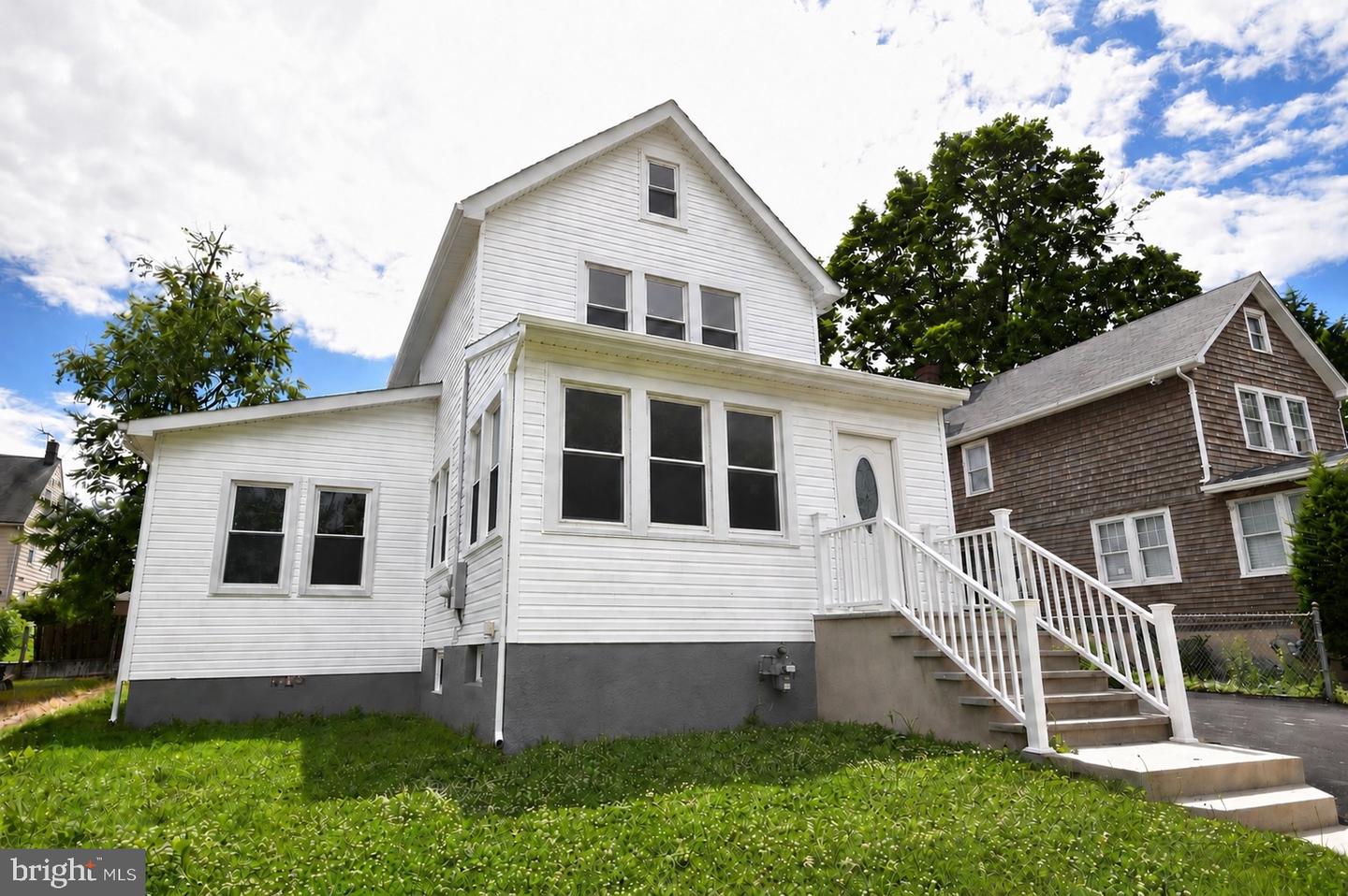 12 Ford Ave — photo