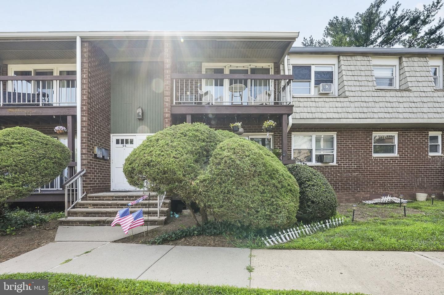 34 Deanna Dr #94 — photo