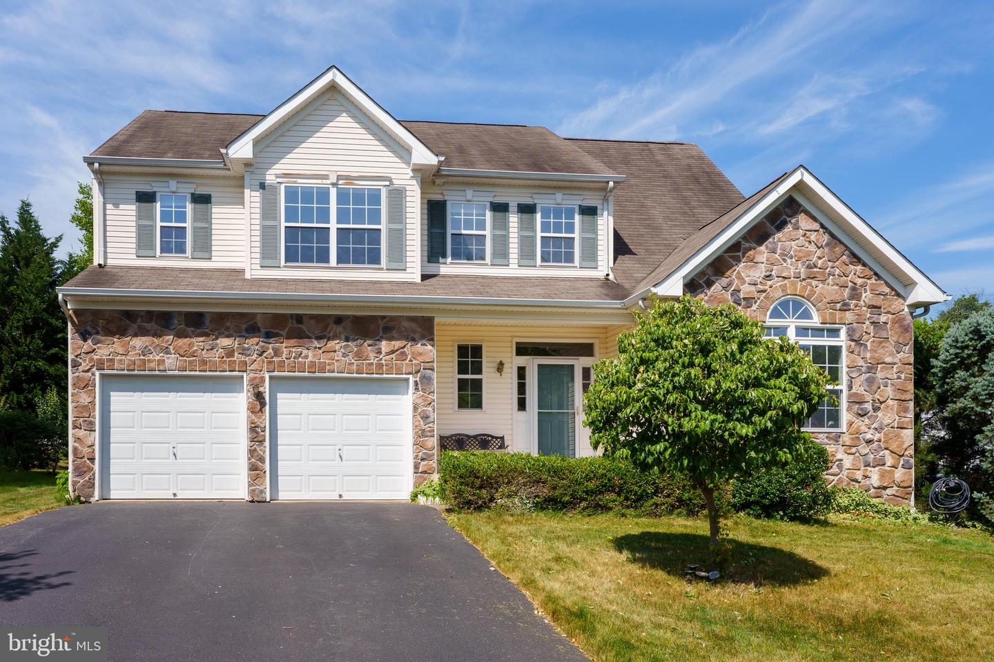 2 Pickering Cir — photo