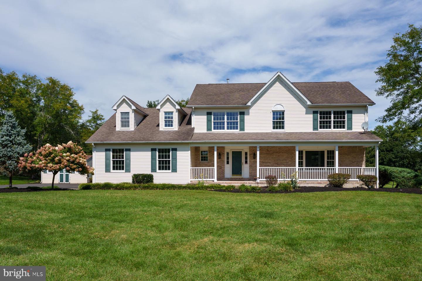 10 Wesley Ct — photo
