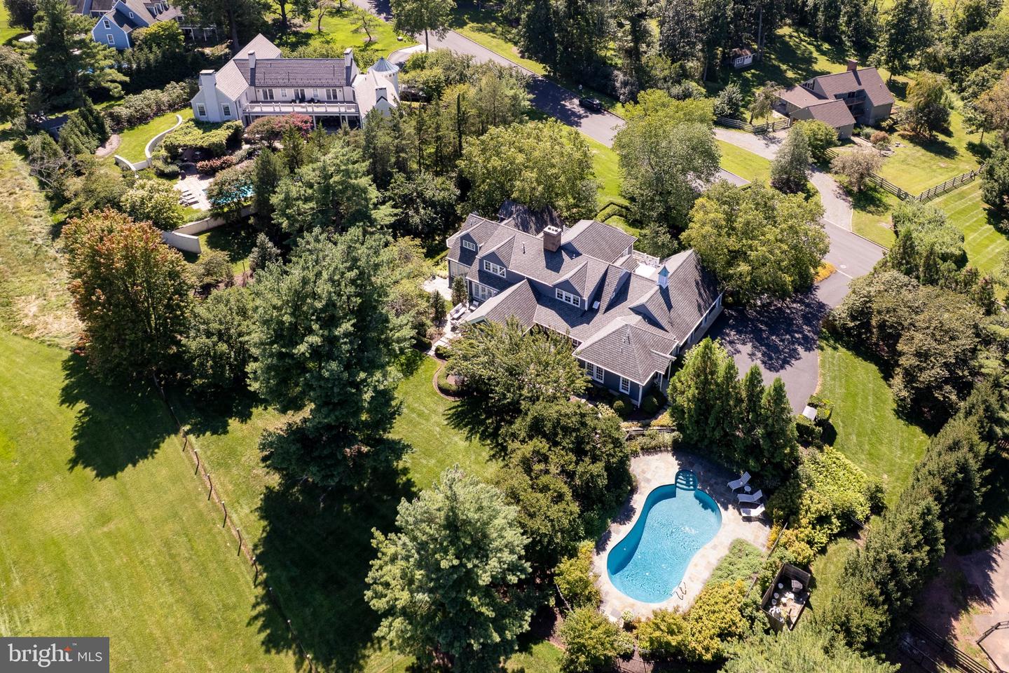 102 Rolling Hill Rd — photo