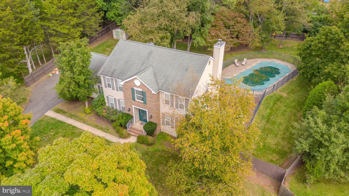 6 Fountain Dr — photo