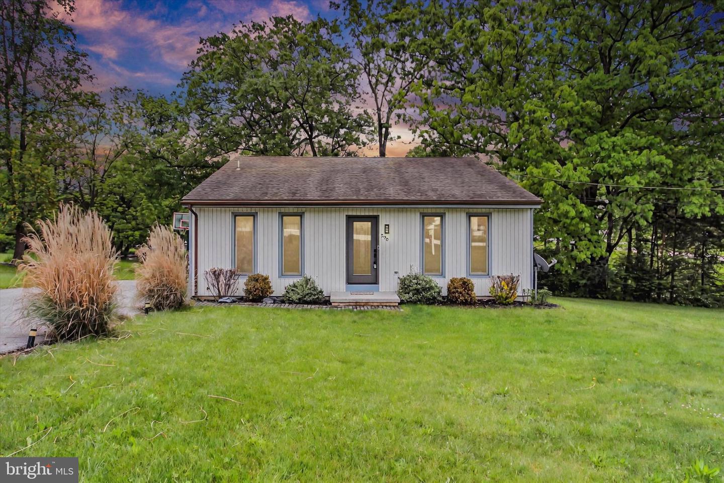 298 Lake Meade Dr — photo