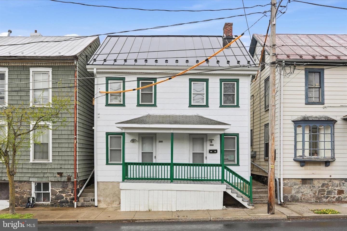 244 S Washington St — photo