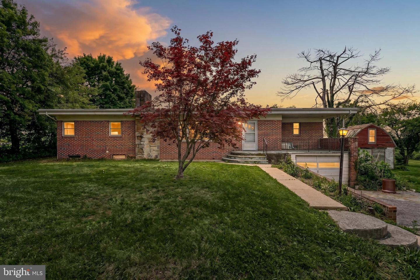 9 Pine Grove Road, Hanover, PA 17331