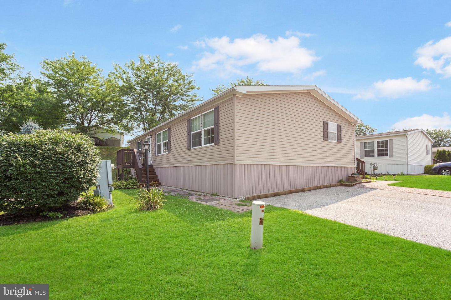 60 Broadwing Dr — photo