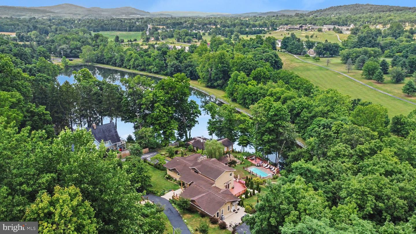26 Lakeside Trl — photo