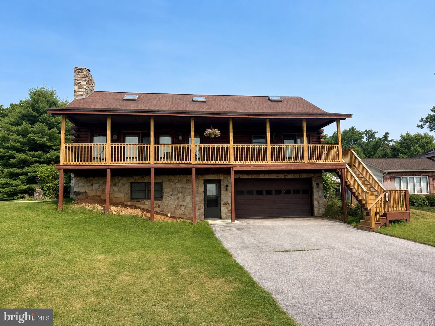 19 Lake Meade Dr — photo