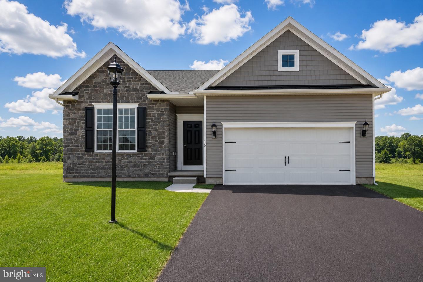 13 Tanager Ct #C16 — photo