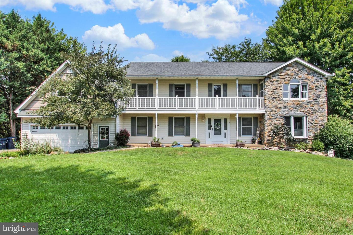 875 Mount Carmel Rd — photo