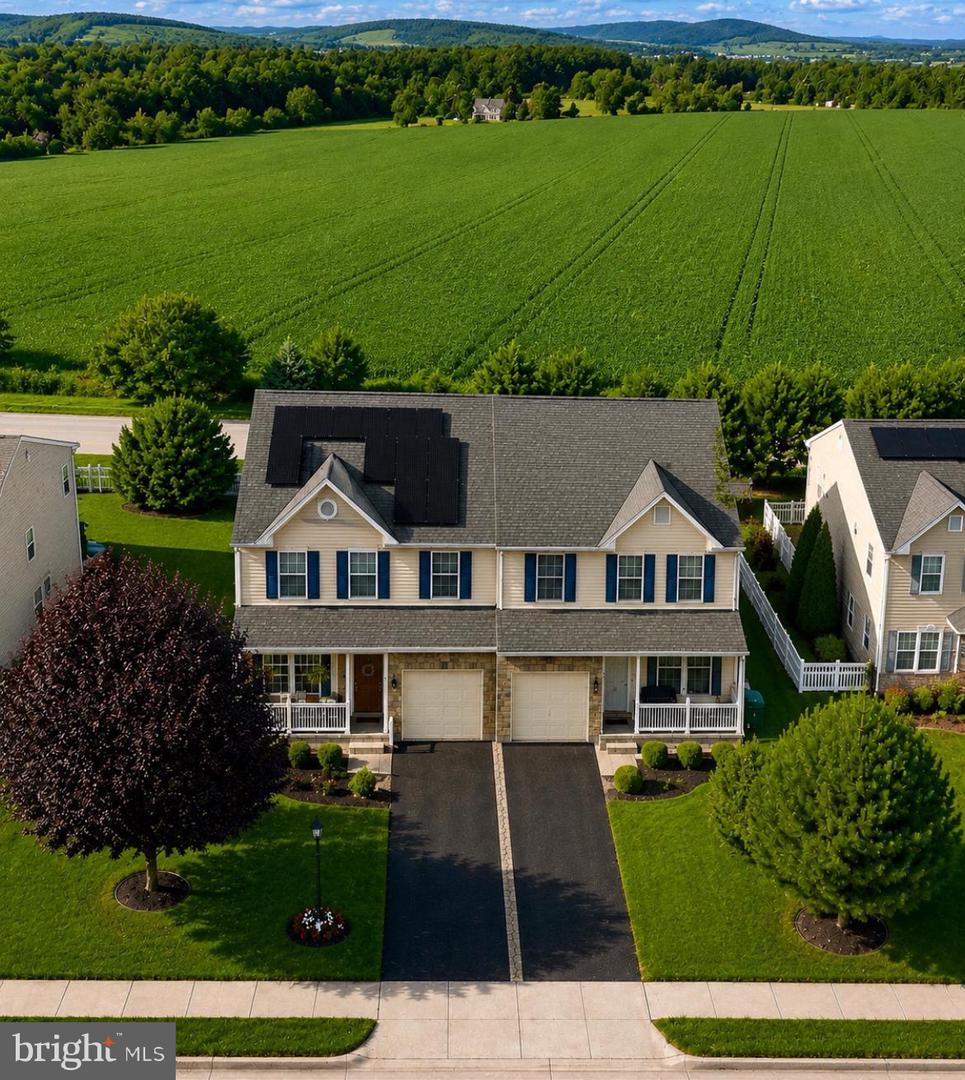 243 Maple Dr — photo