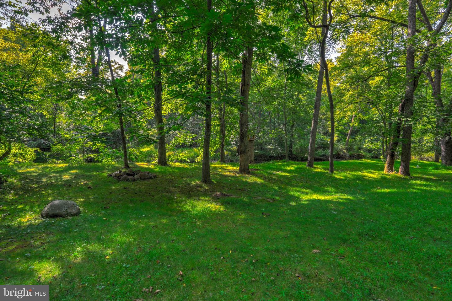 105 Curtis Dr — photo