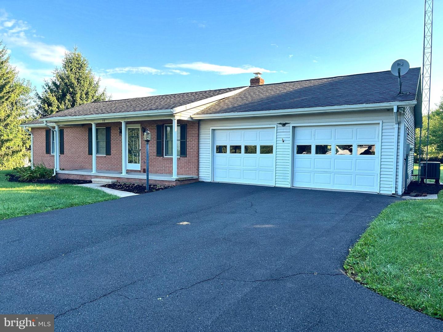 35 Westerly Dr — photo