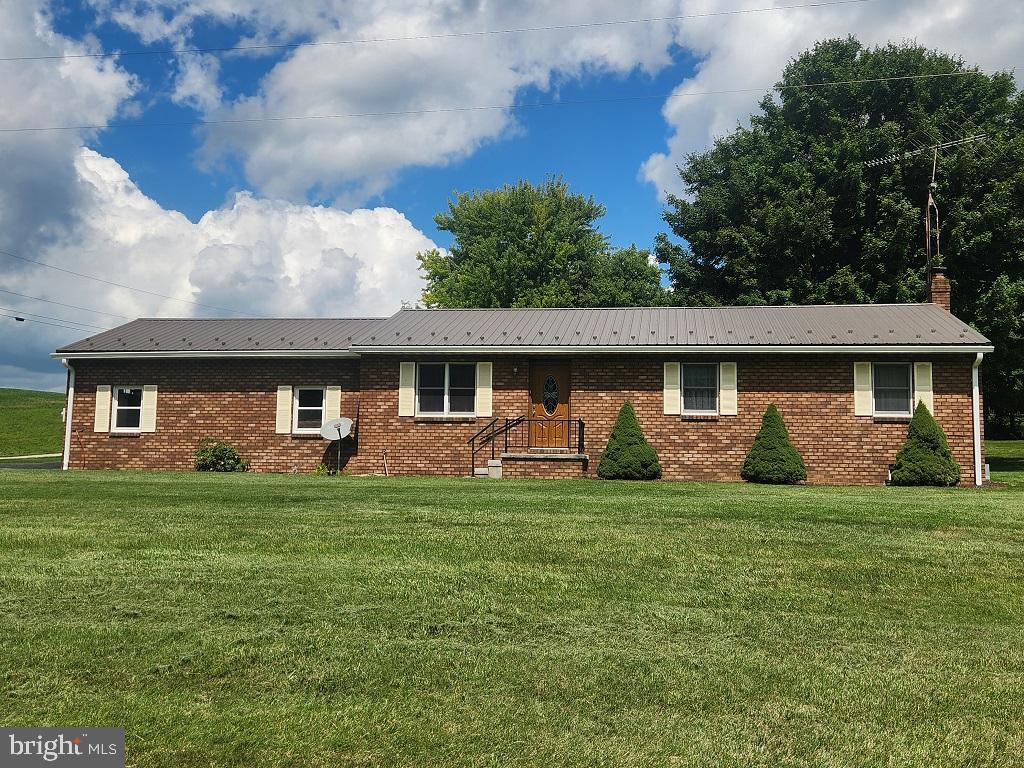 72 High Rock Road W, Hanover, PA 17331 — photo 2