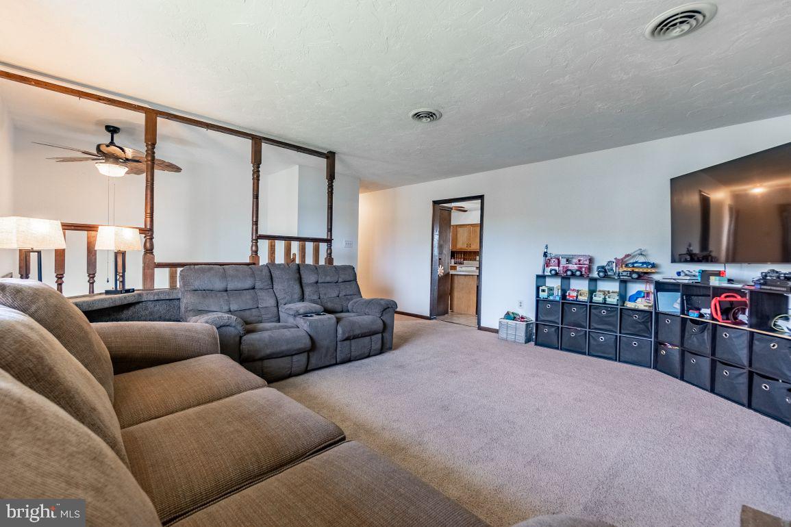 517 Diller Road, Hanover, PA 17331 — photo 2