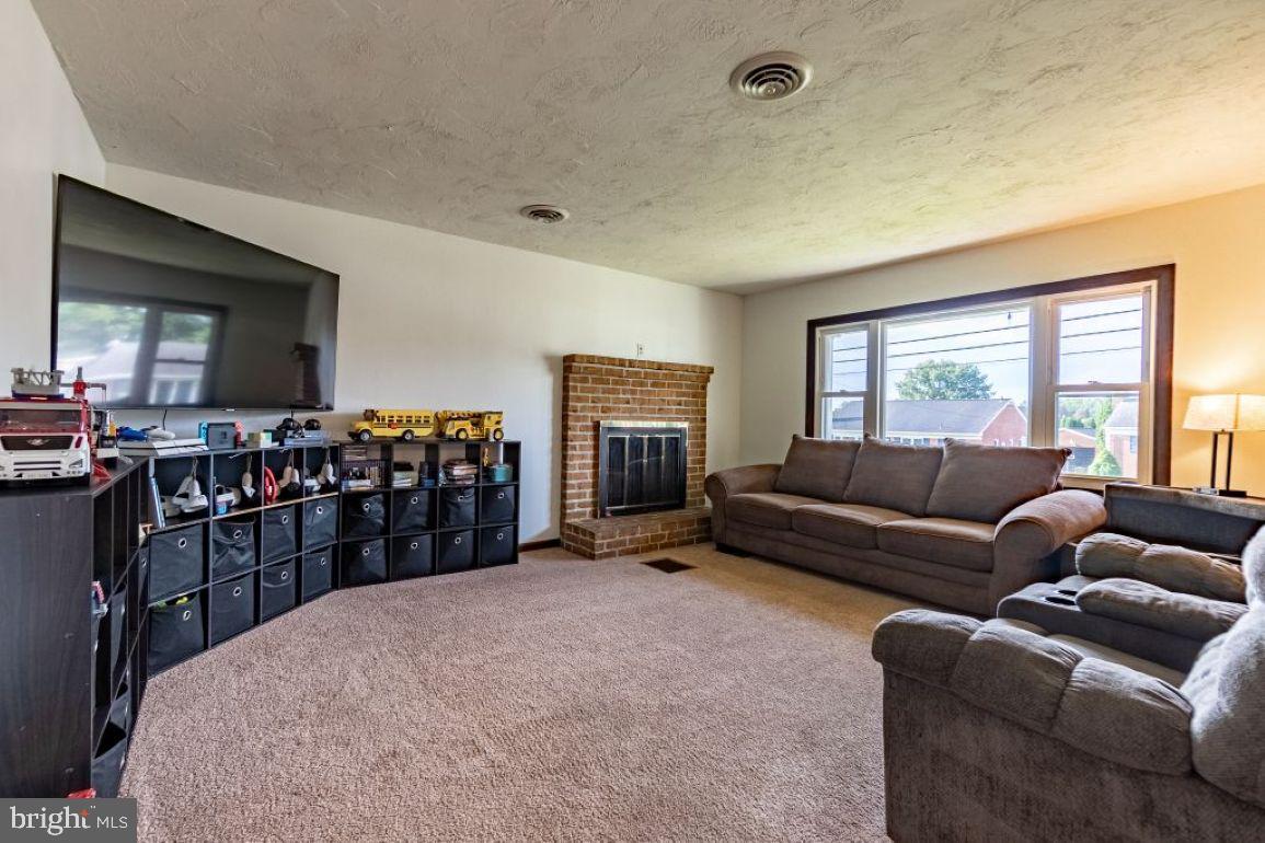 517 Diller Road, Hanover, PA 17331 — photo 3
