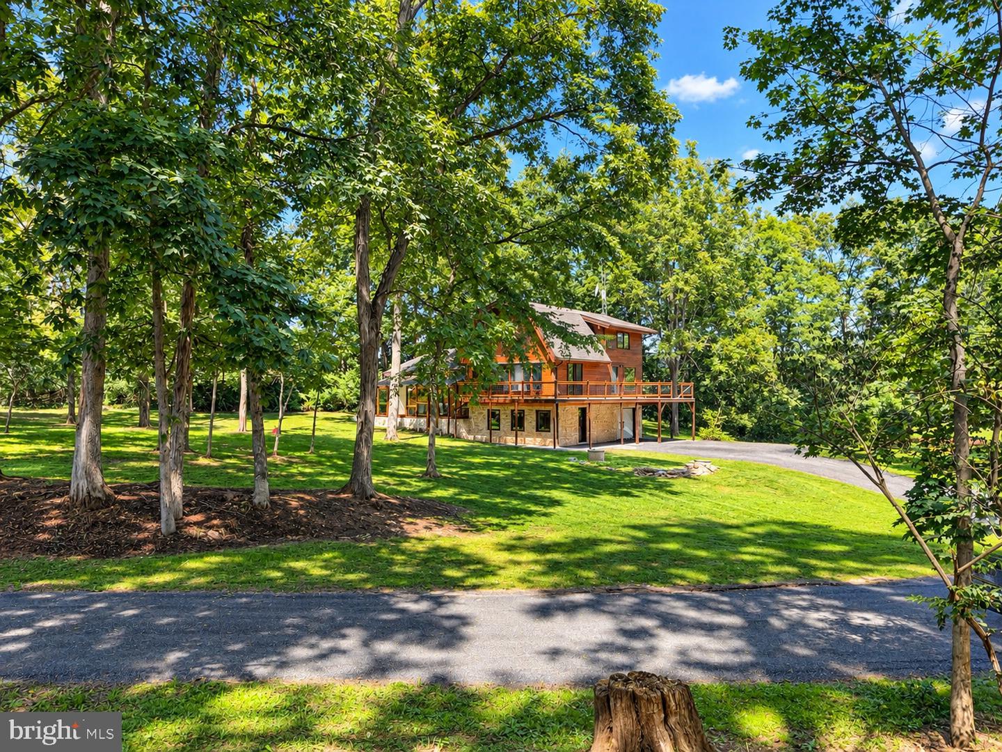 934 Fish And Game Road, Littlestown, PA 17340