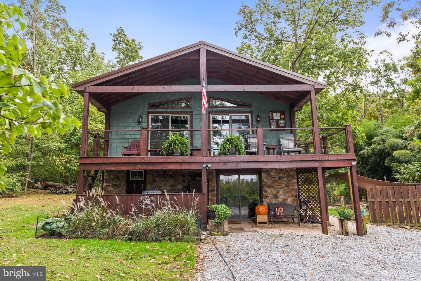 745 Anthony Rd — photo