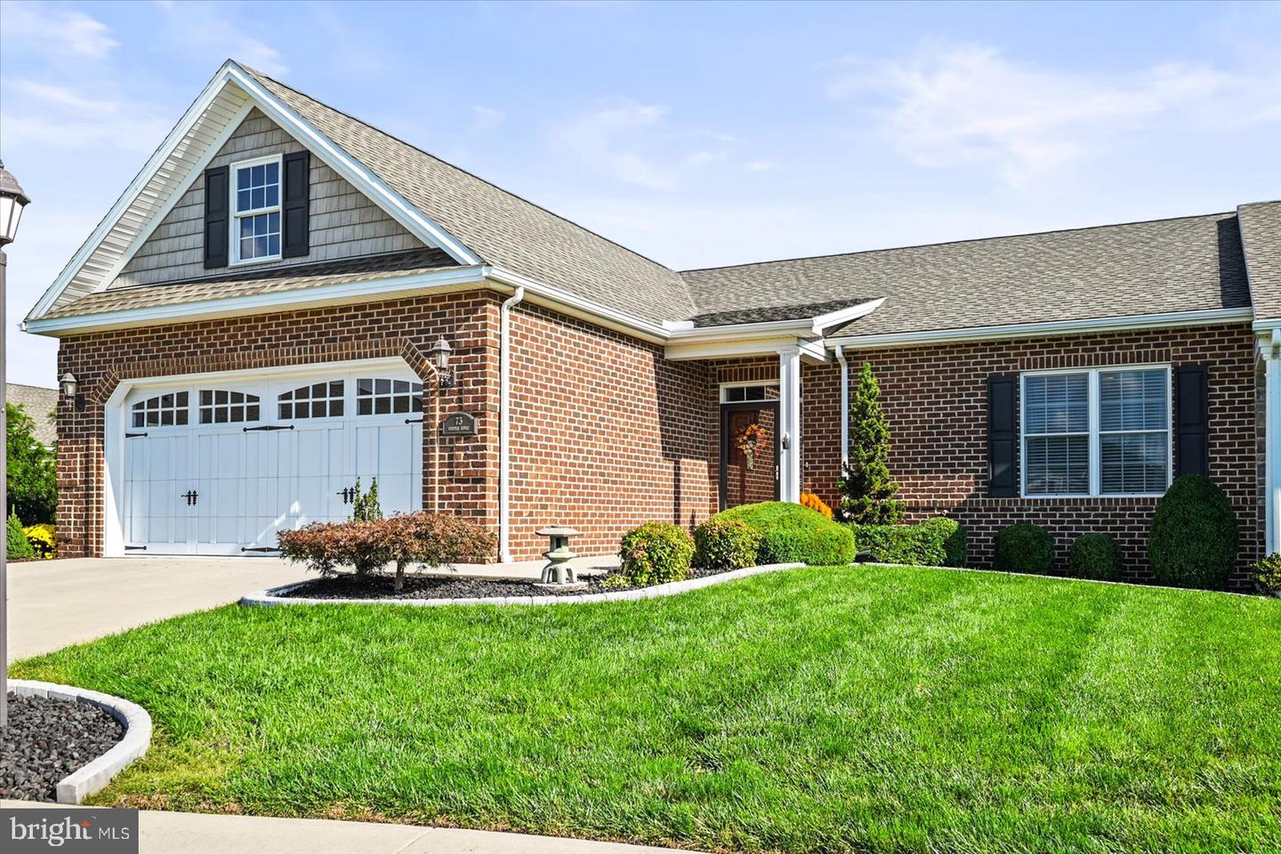 73 Stedtle Ct — photo