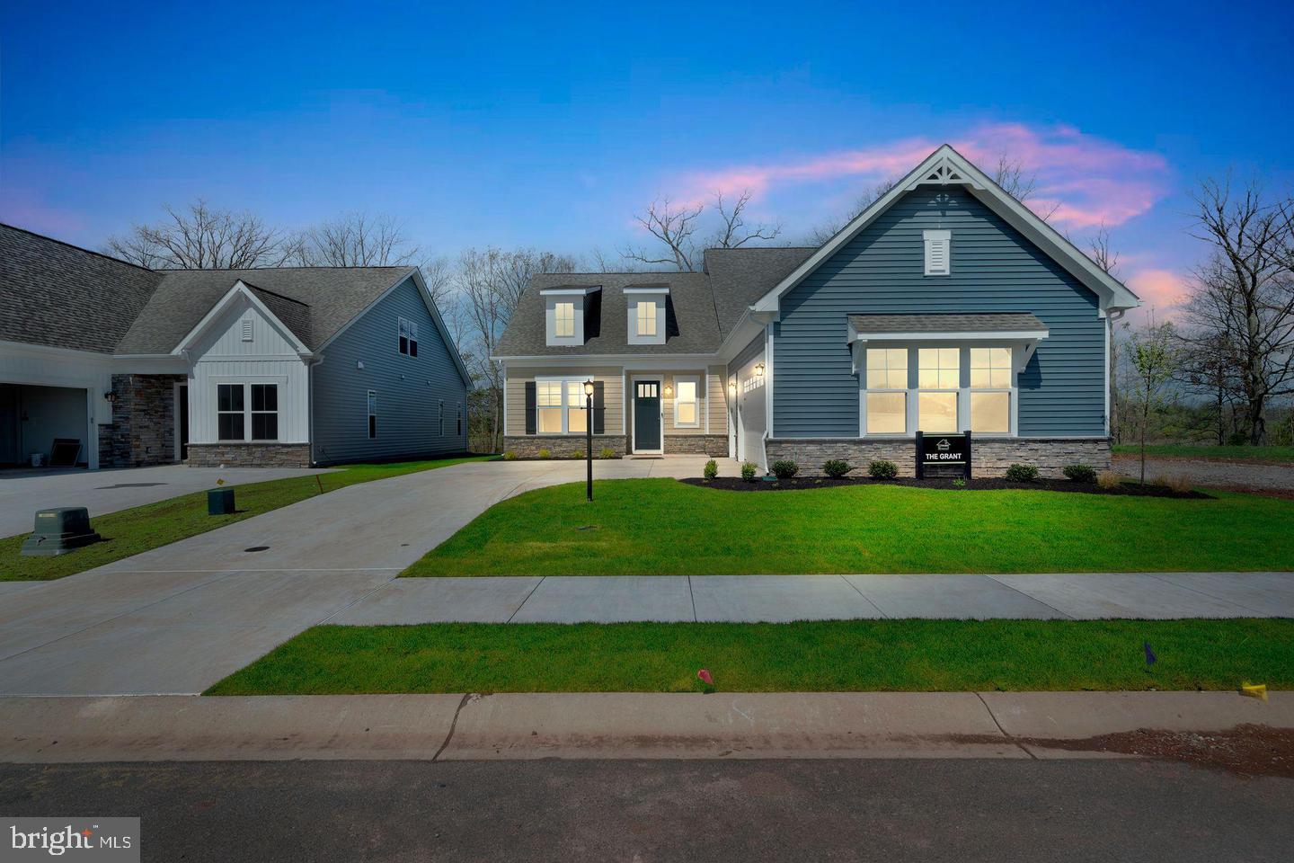75 New Vista Way — photo