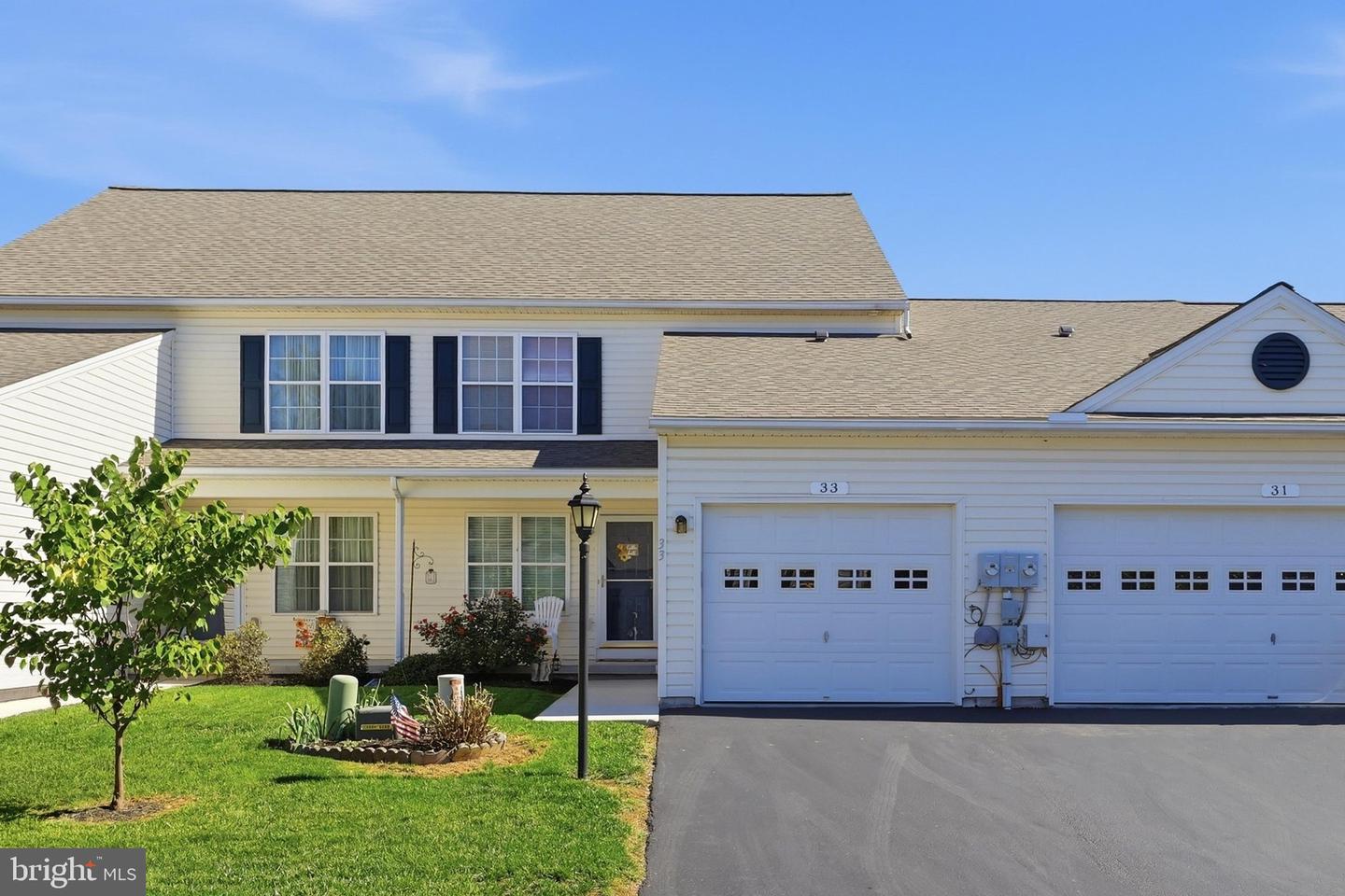 33 Cedarfield Dr — photo