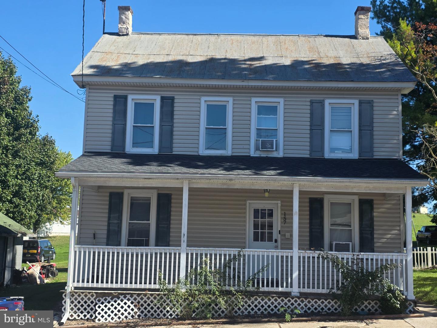 157 N Main St — photo