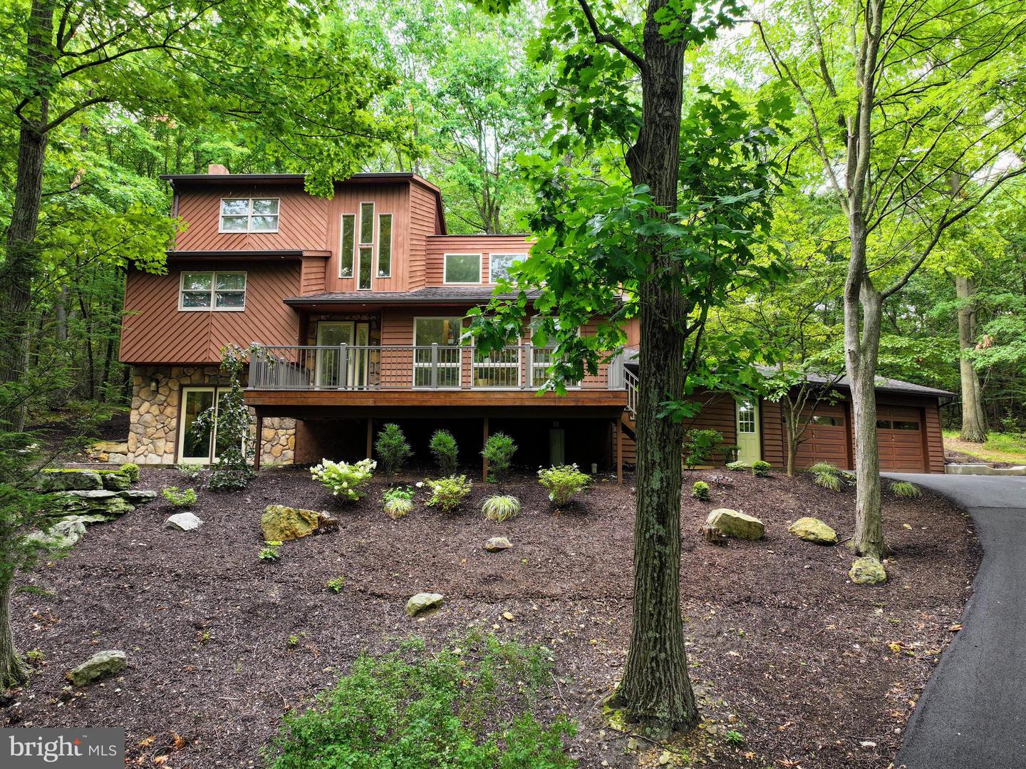 5077 Summit View Road, Everett, PA 15537