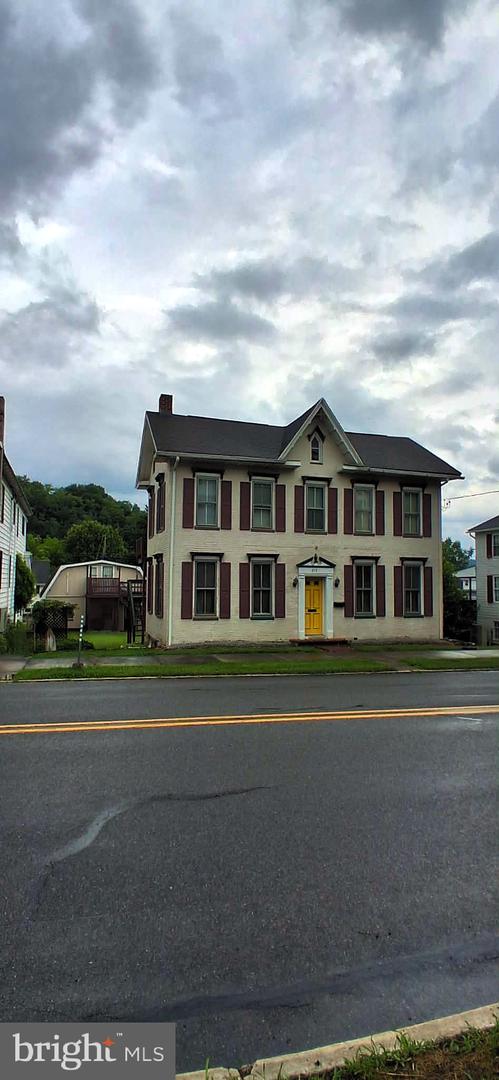 215 N Spring Street, Everett, PA 15537 — photo 2