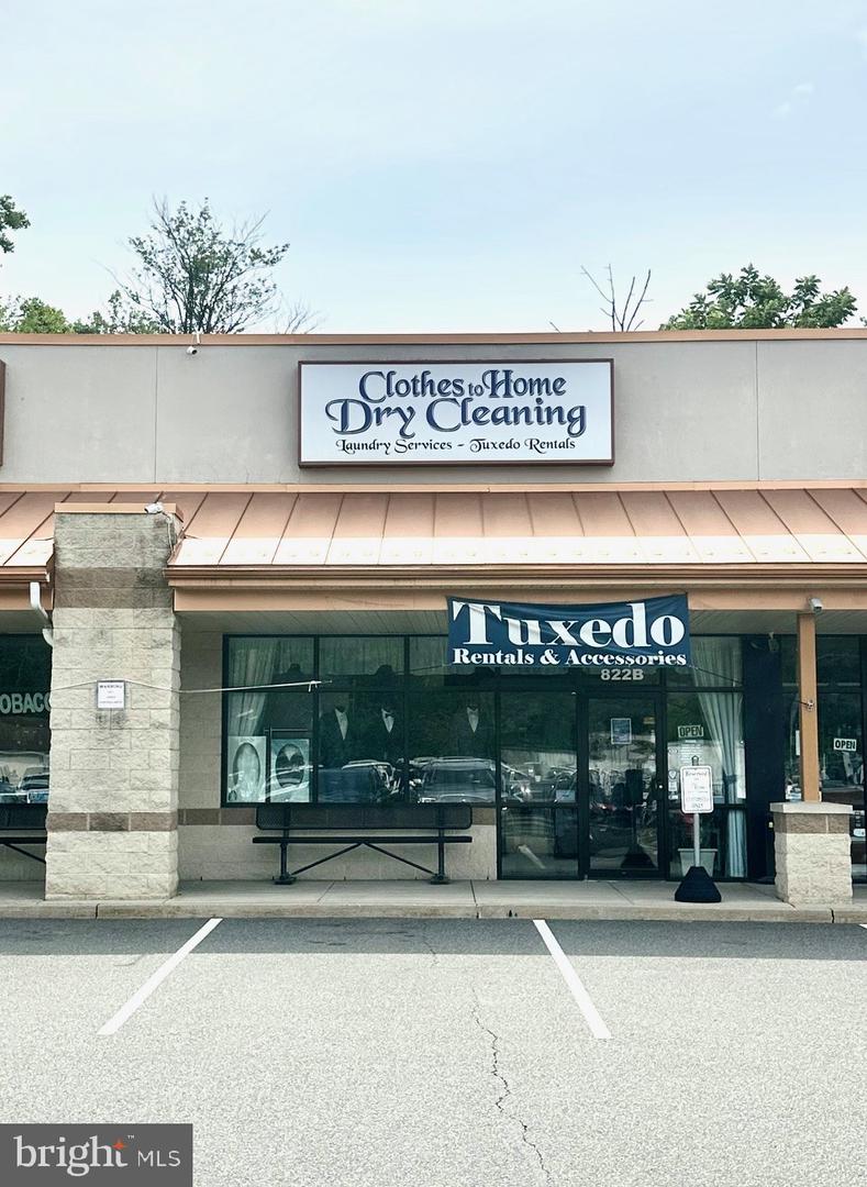 822B Route 100 — photo