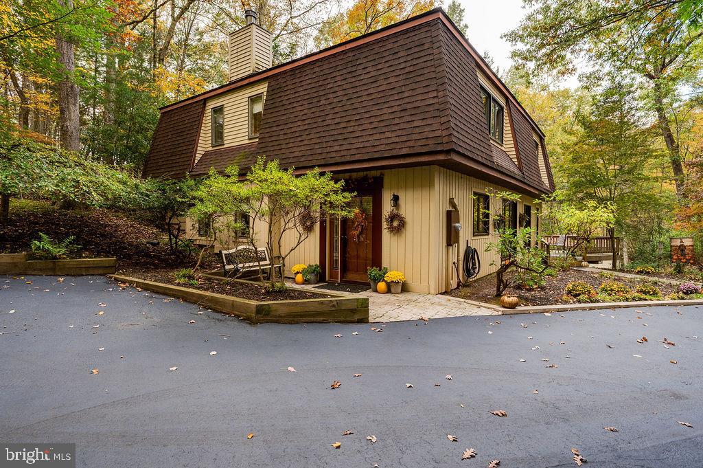 199 Deer Hill Rd — photo