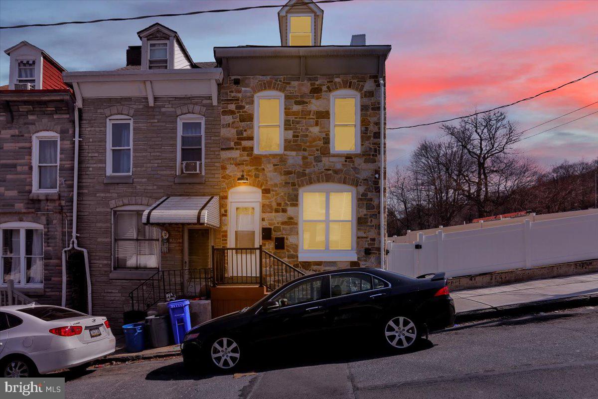 553 Wunder St #2 — photo
