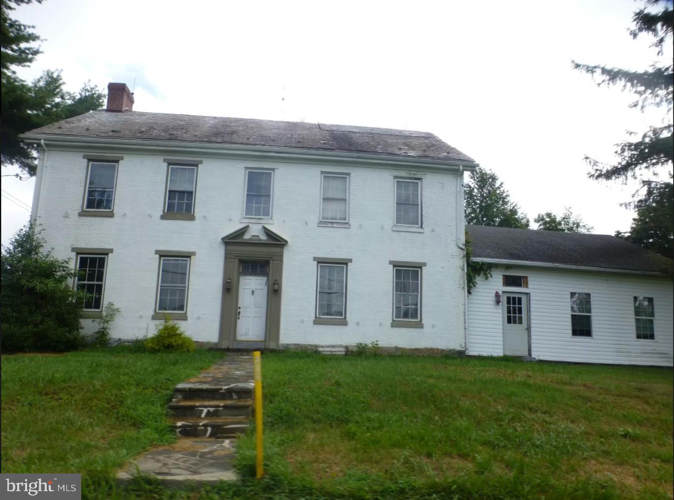 424 Niantic Rd — photo