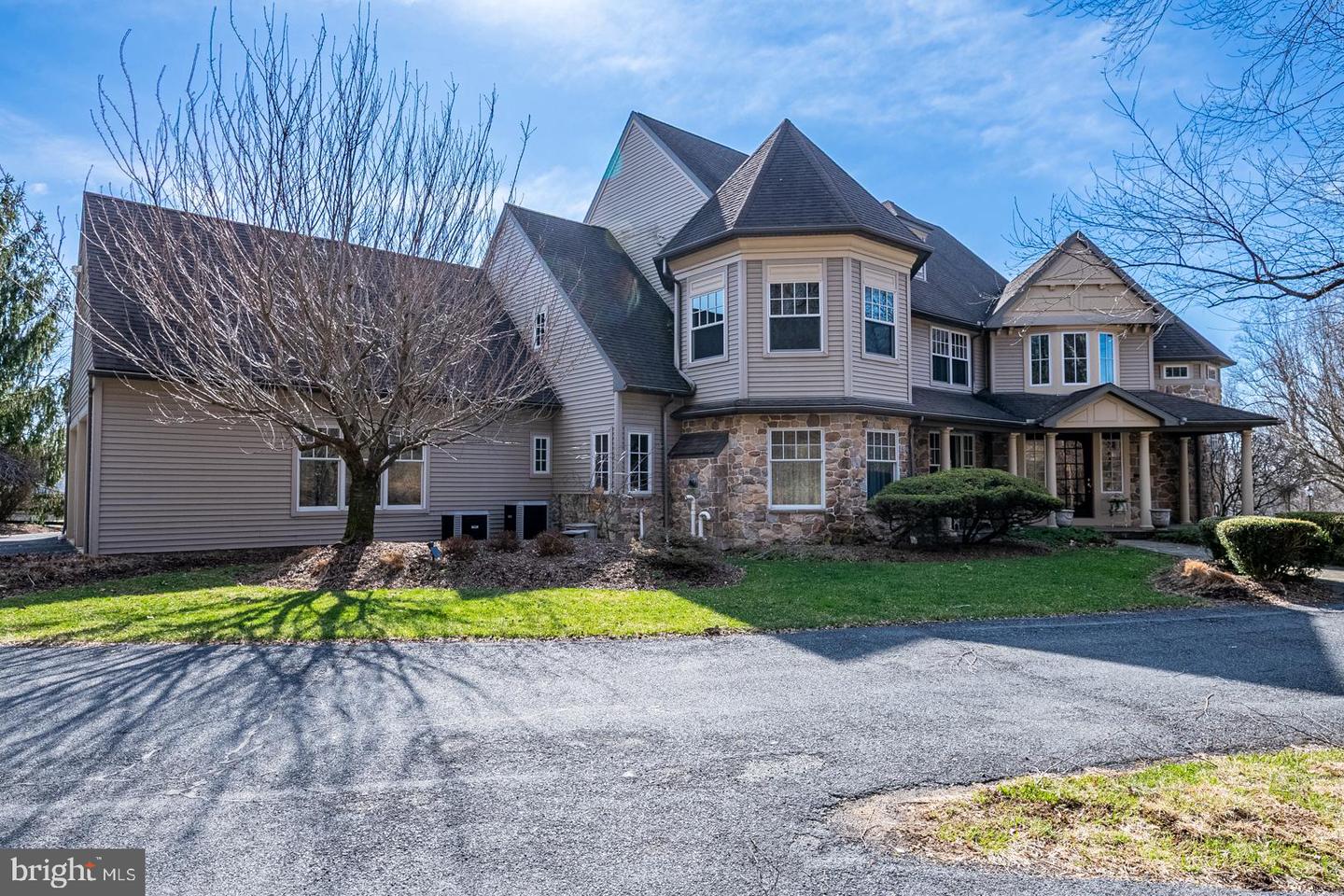 234 Miller Road, Sinking Spring, PA 19608 — photo 2