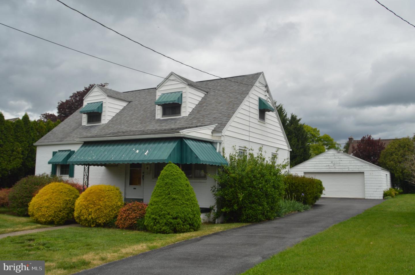 2121 PETERS ROAD, READING PA 19601 — photo 2