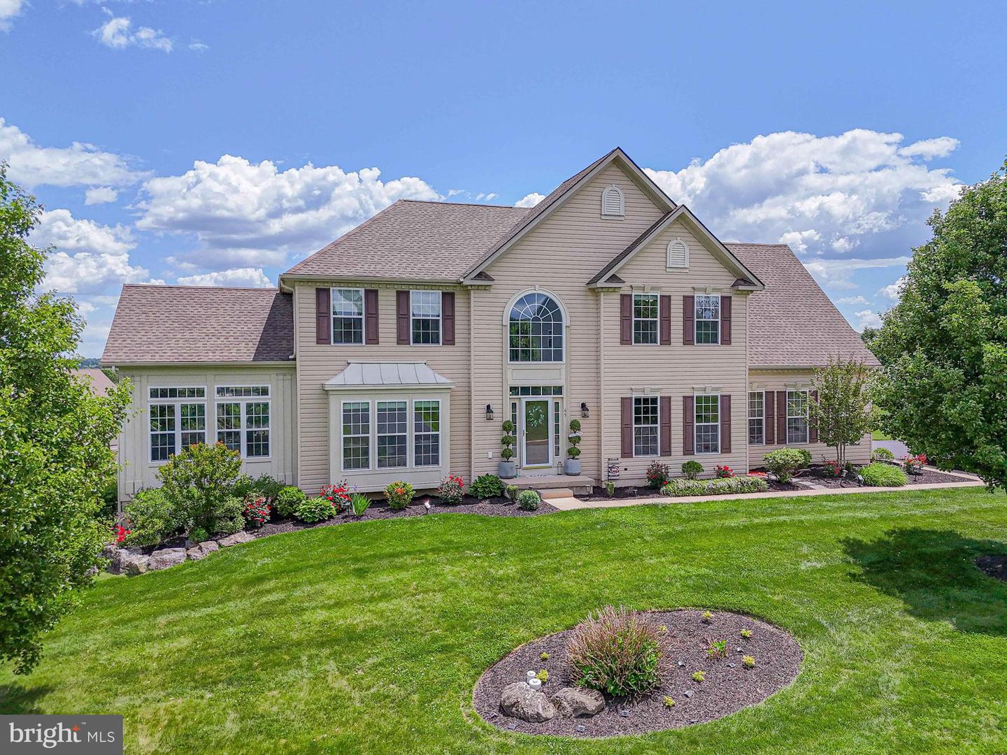 65 Joy Cir — photo